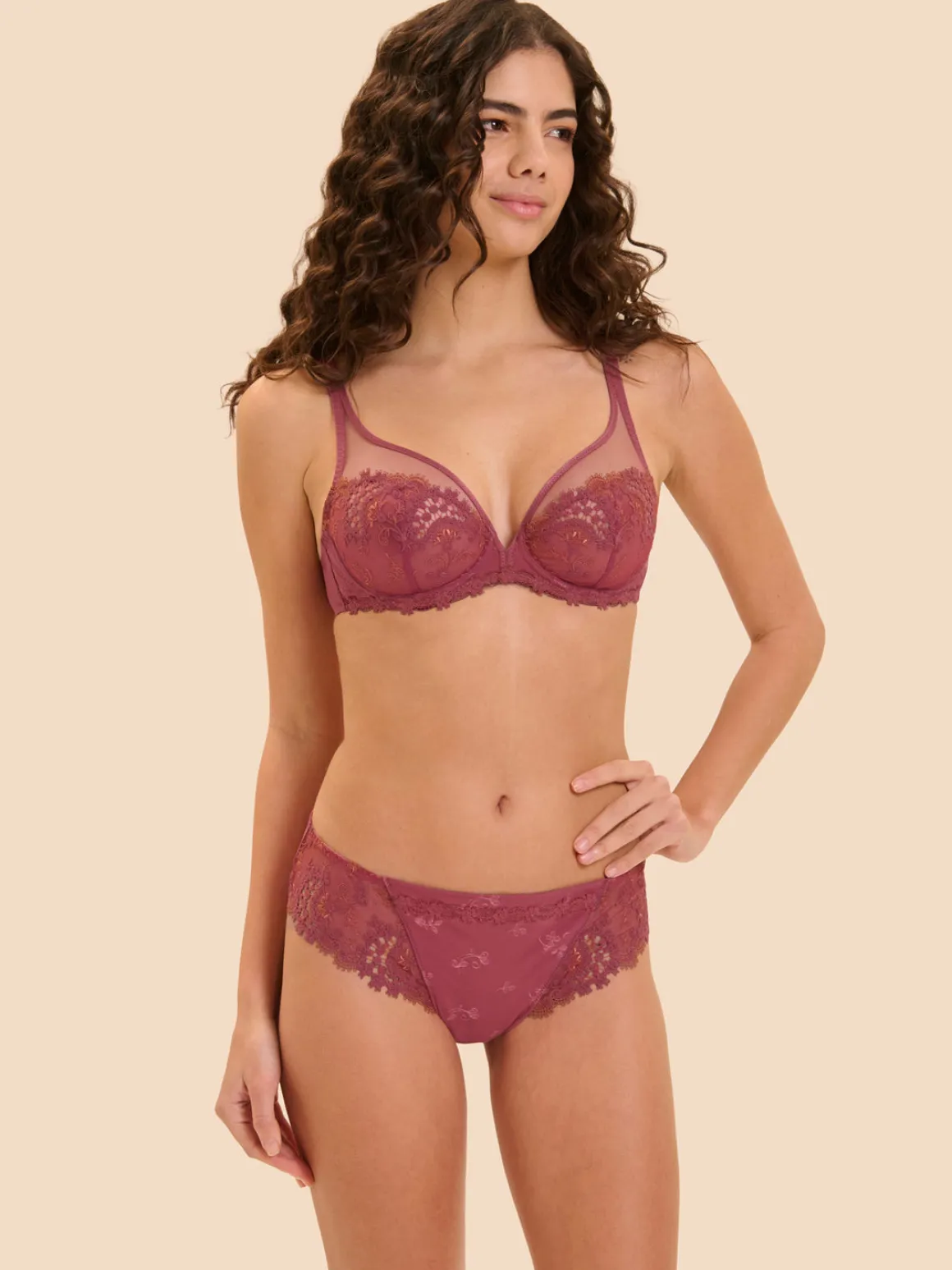 Soutien-gorge avec armature décolleté plongeant - Rose Santal