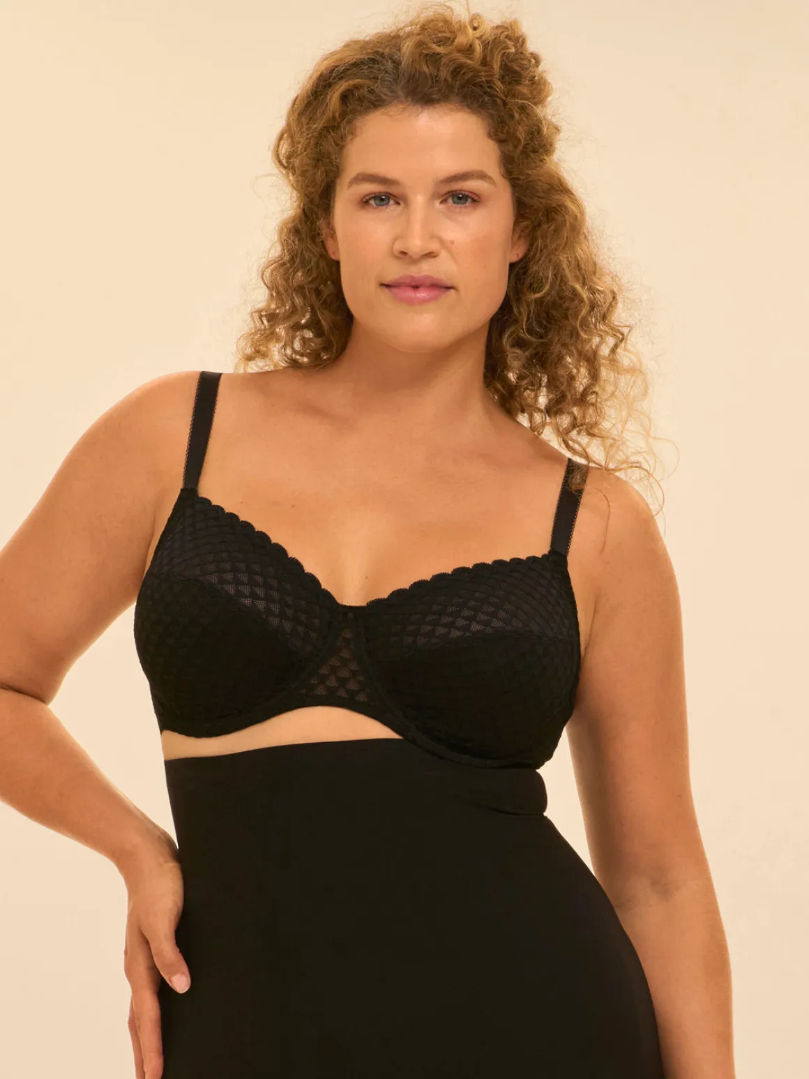 Soutien-gorge avec armature emboitant - Noir