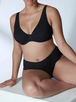 Soutien-gorge avec armatures décolleté plongeant - Noir