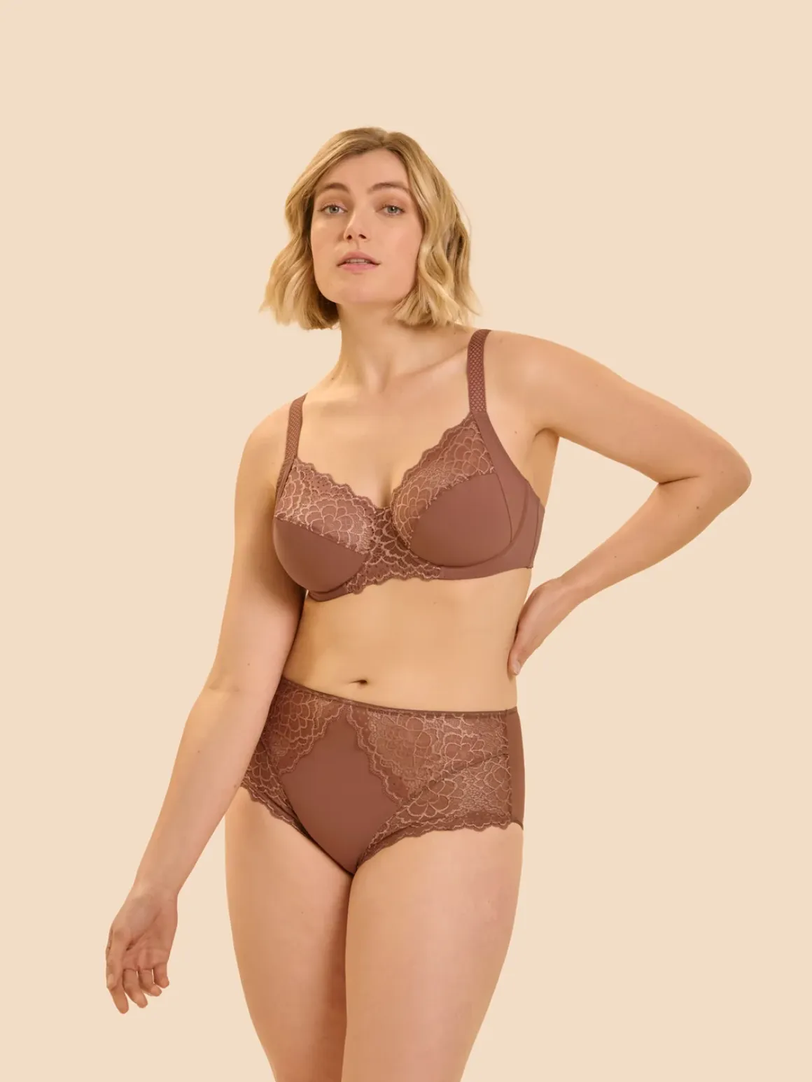 Soutien-gorge avec armatures emboîtant - Brun coco