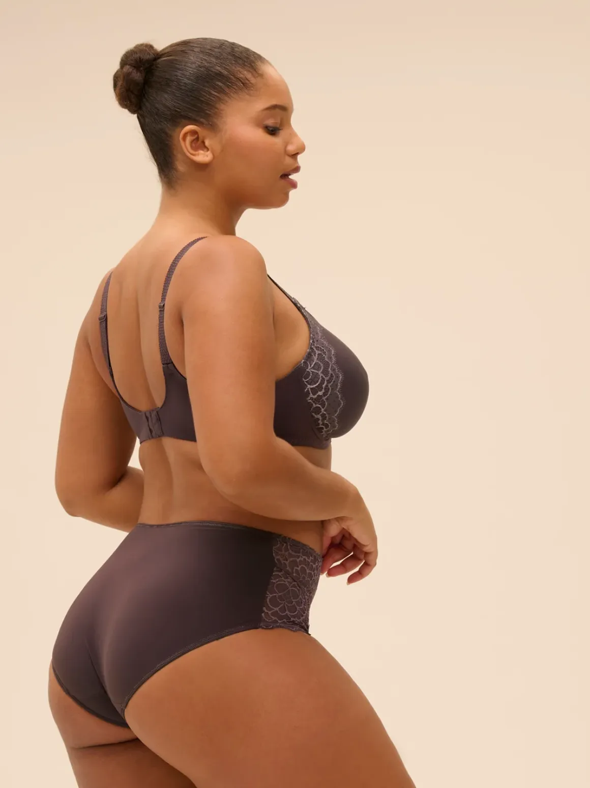 Soutien-gorge avec armatures moulé rigide - Gris Graphite