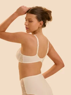 Soutien-gorge avec armatures classique - Naturel