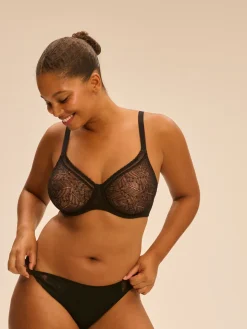 Soutien-gorge avec armatures moulé décolleté plongeant - Noir