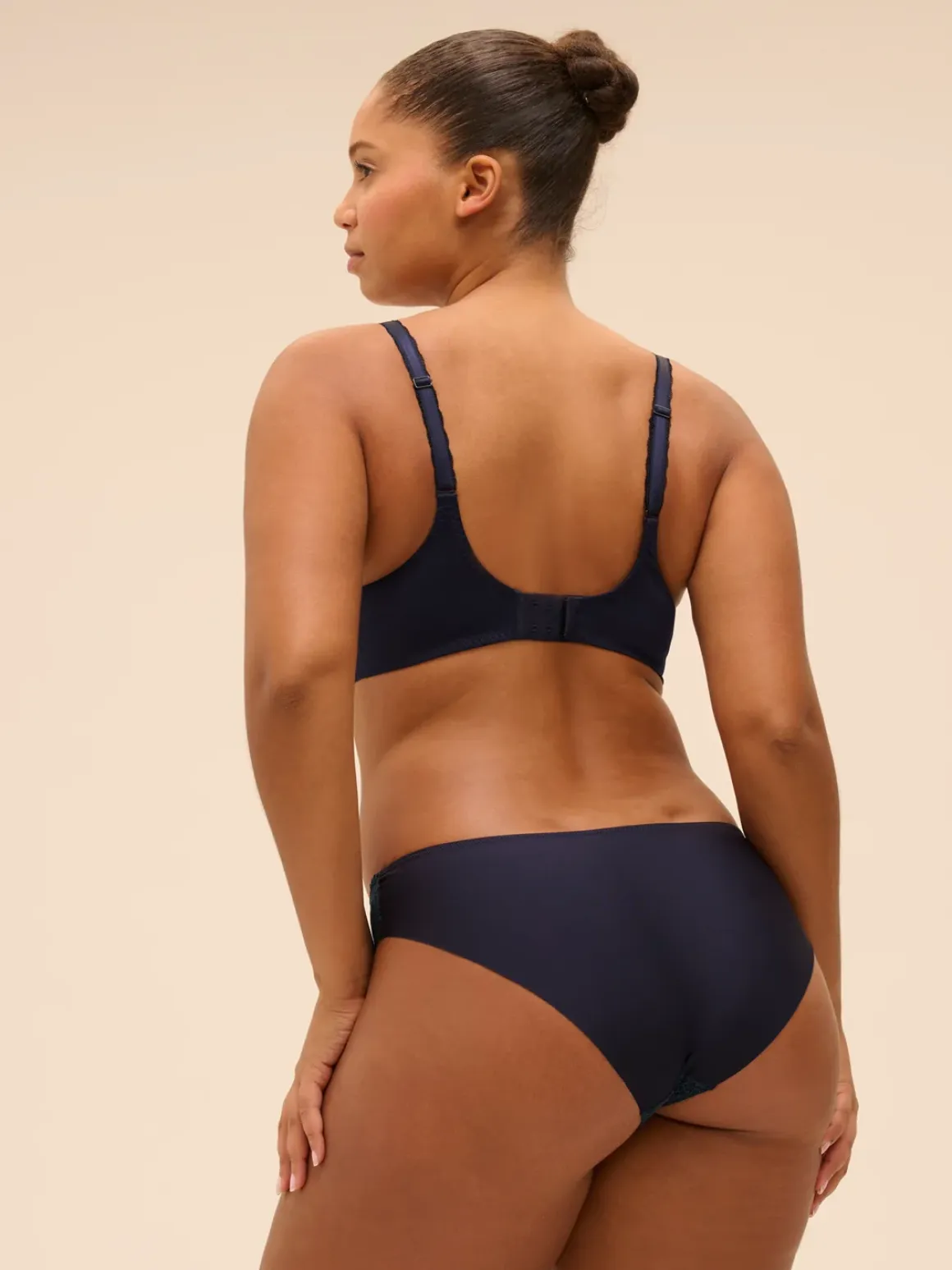 Soutien-gorge décolleté carré en spacer 3D - Saphir
