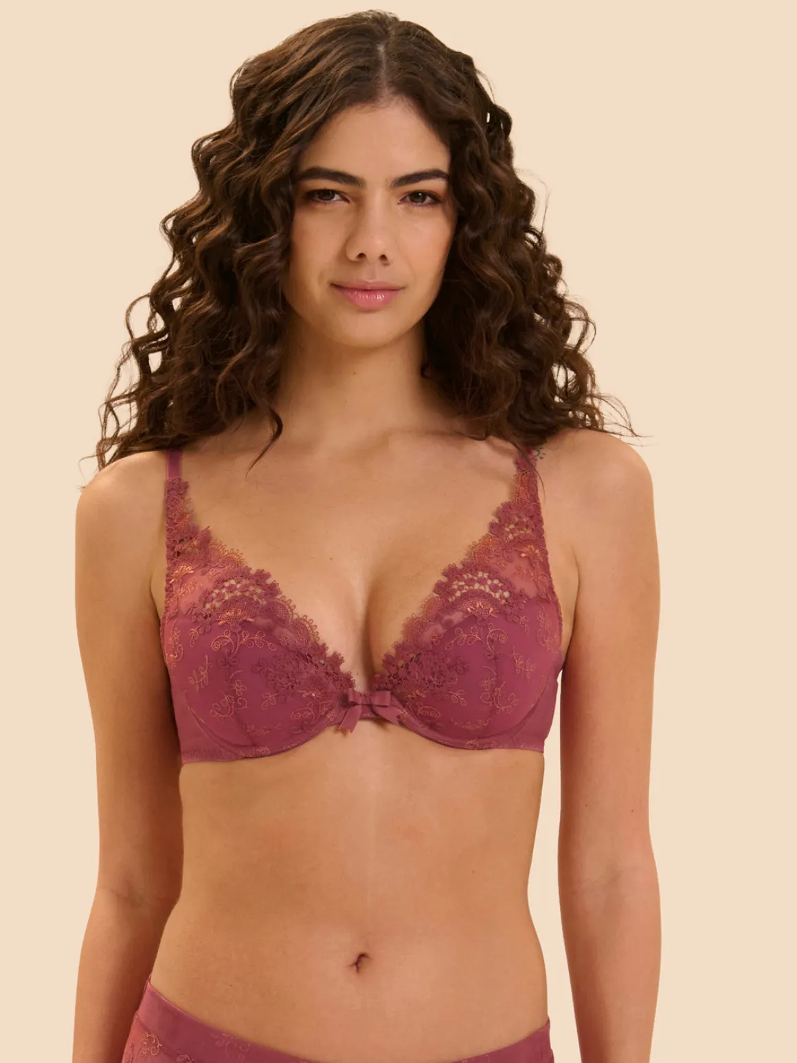 Soutien-gorge push-up décolleté plongeant - Rose Santal
