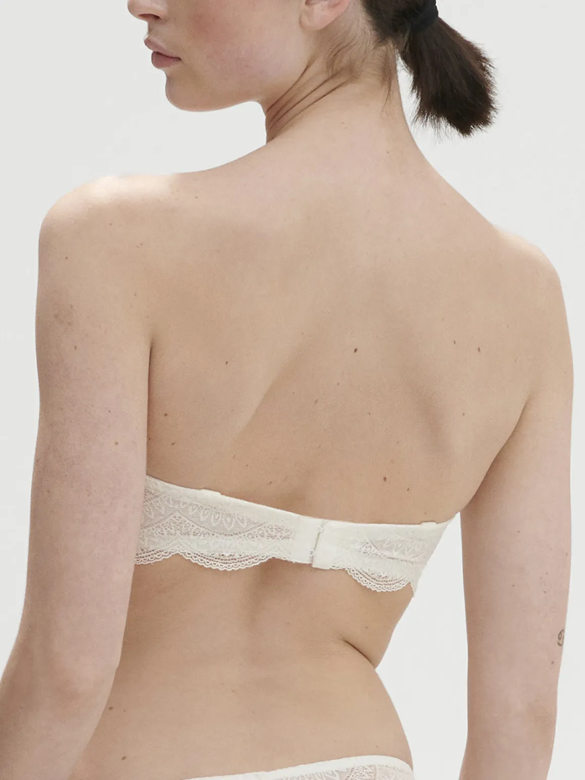 Soutien-gorge sans-bretelles décolleté plongeant - Naturel