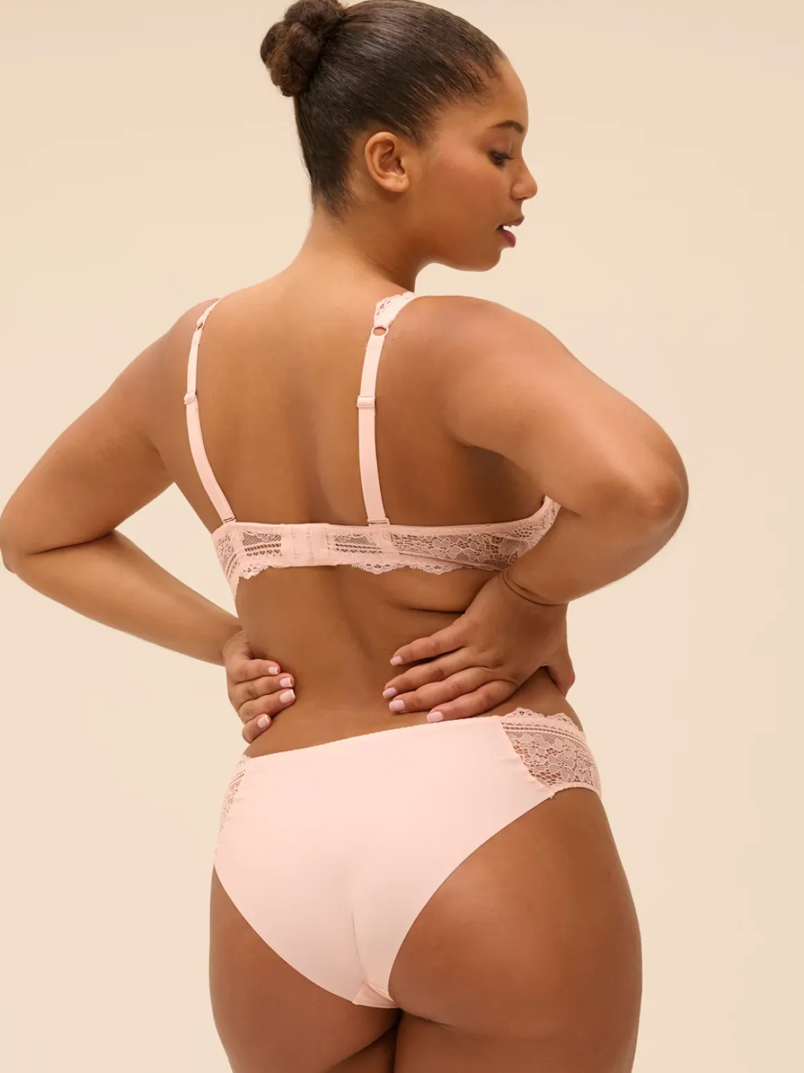 Soutien-gorge triangle avec armatures - Poudre Pétale