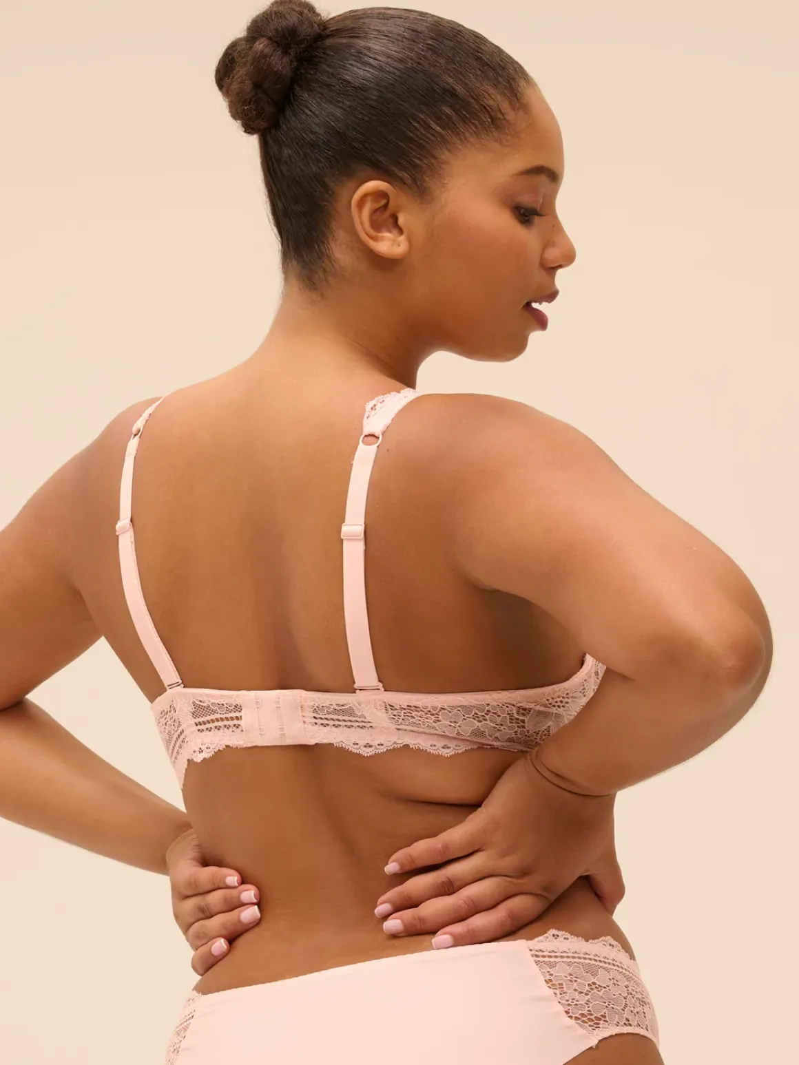 Soutien-gorge triangle avec armatures - Poudre Pétale